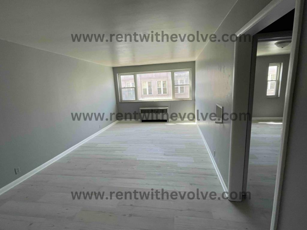 202 N Meridian St - Photo 3 of 5