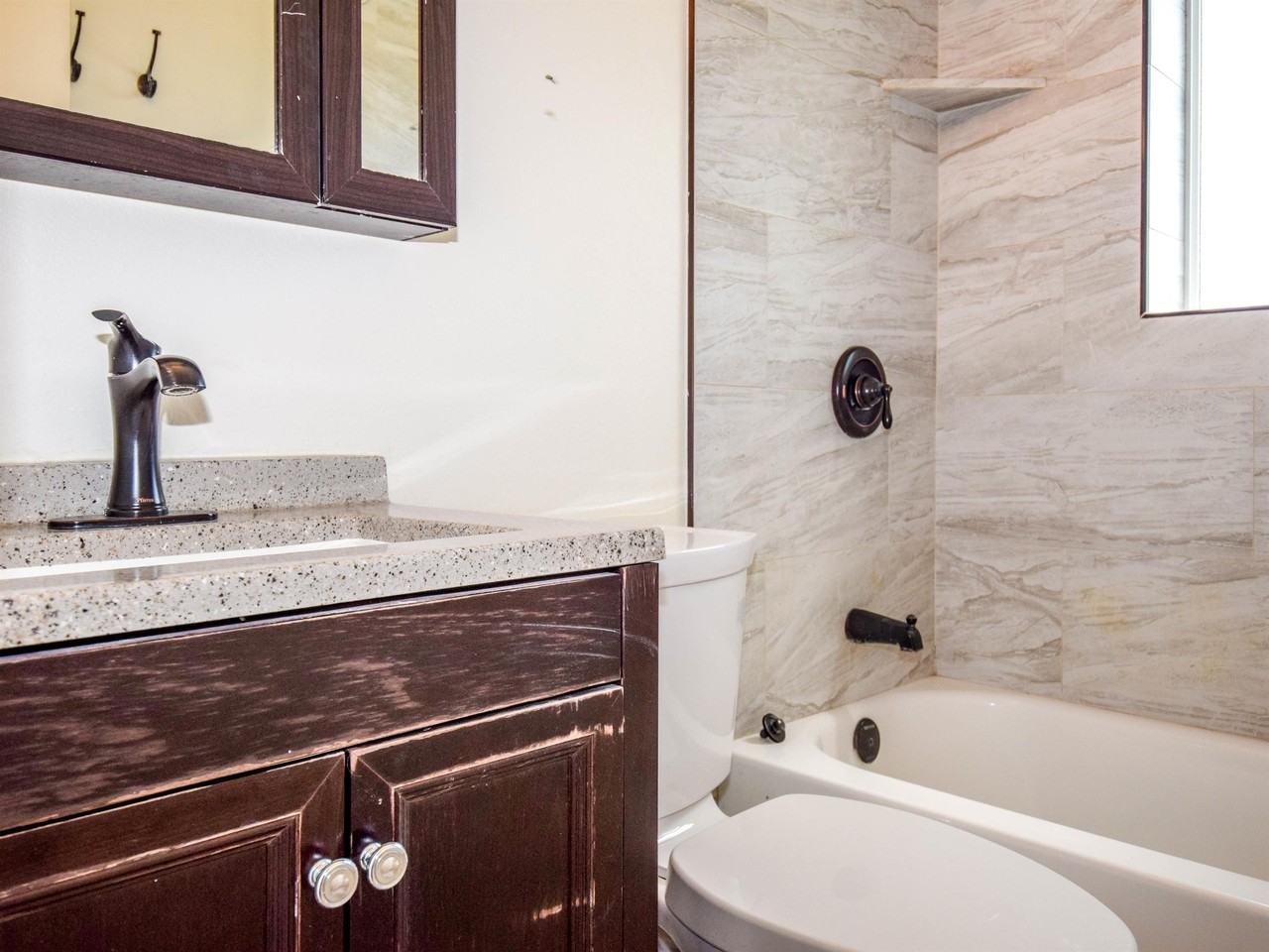 301 1/2 Westnorth #4 - Photo 4 of 10