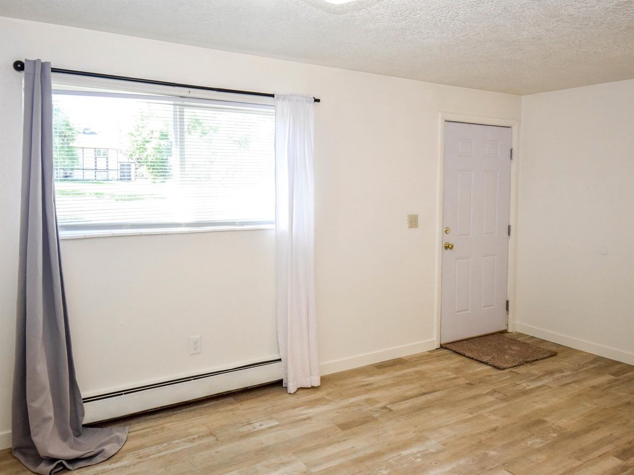 301 1/2 Westnorth #4 - Photo 2 of 10