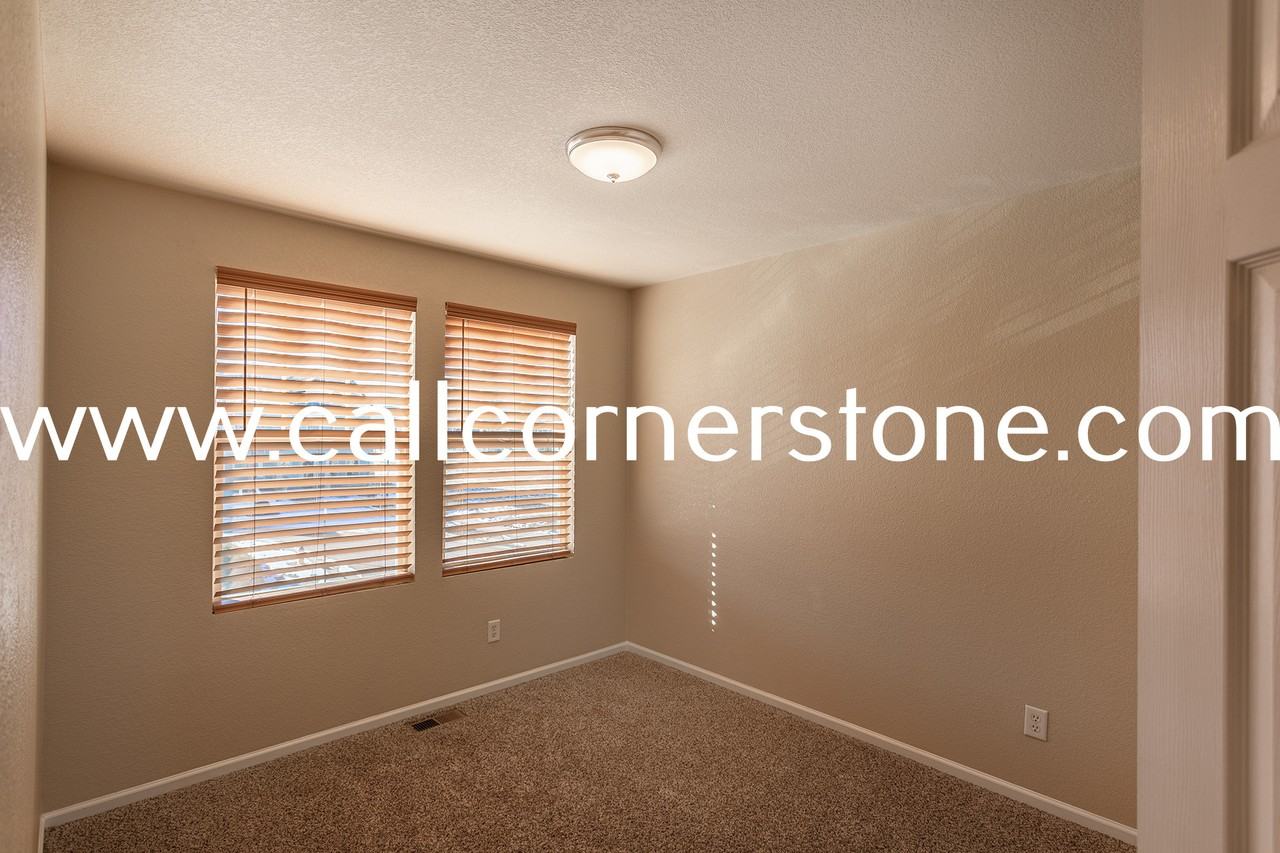 2136 Gilpin Ave #1 - Photo 7 of 27