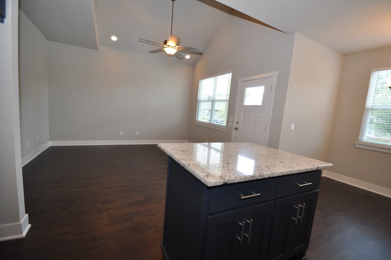 2035 S Florida Way - Photo 6 of 23