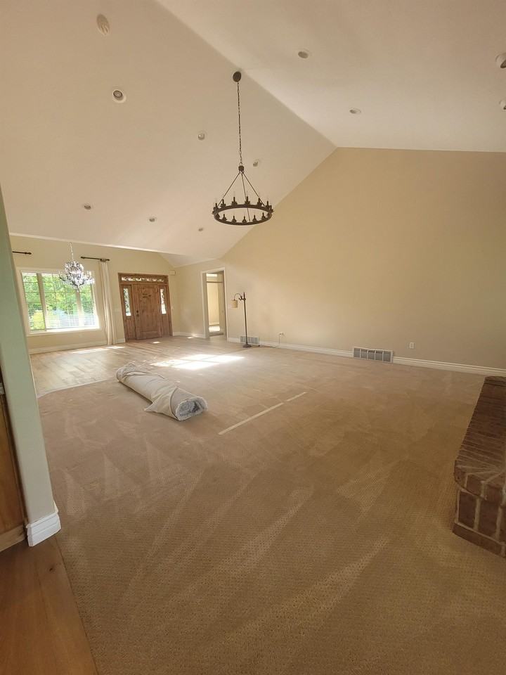 867 N Swiss Farm Ct - Photo 7 of 19