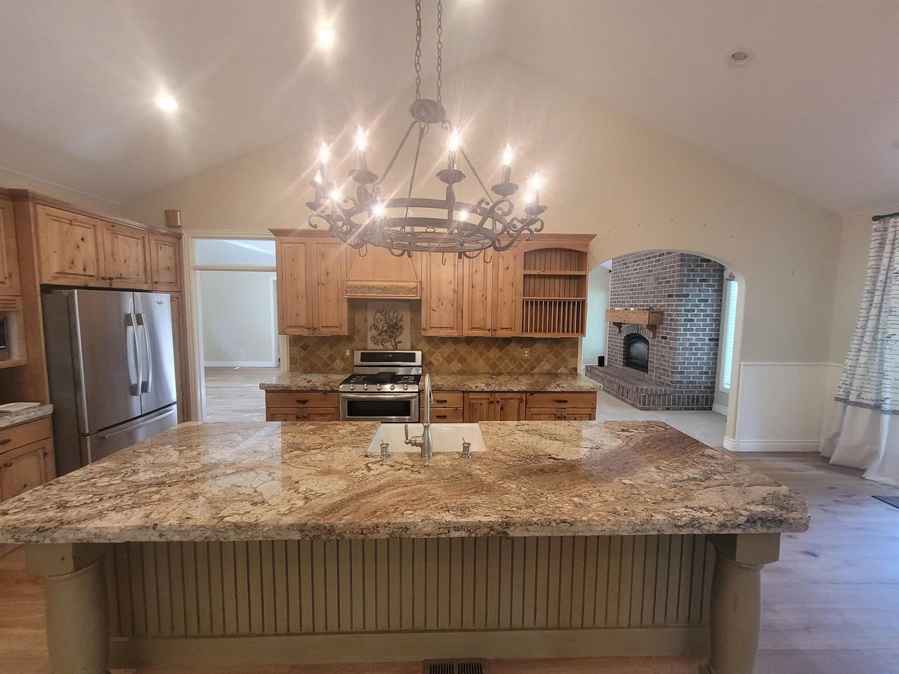 867 N Swiss Farm Ct - Photo 4 of 19