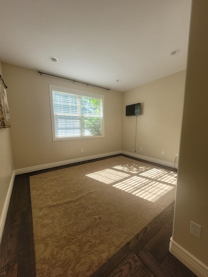 867 N Swiss Farm Ct - Photo 6 of 19