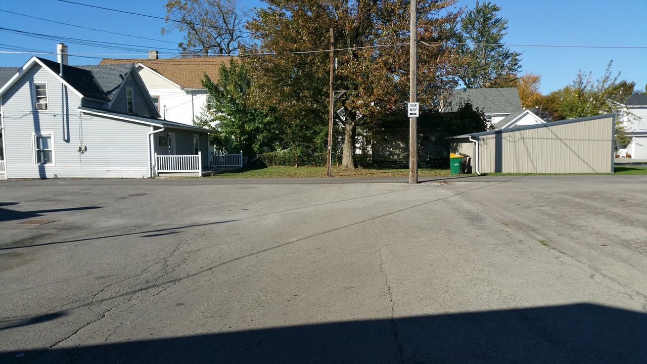 118 1/2 W Buckeye Ave - Photo 3 of 18