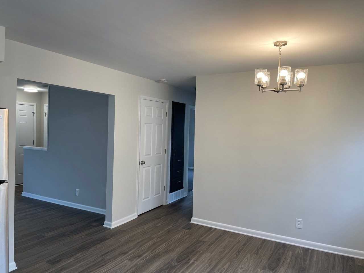 912 Davis Ave - Photo 3 of 50