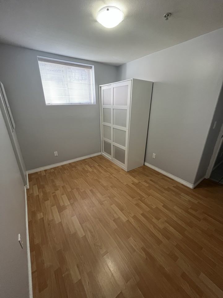 318 East 62nd Avenue - Photo 2 of 7