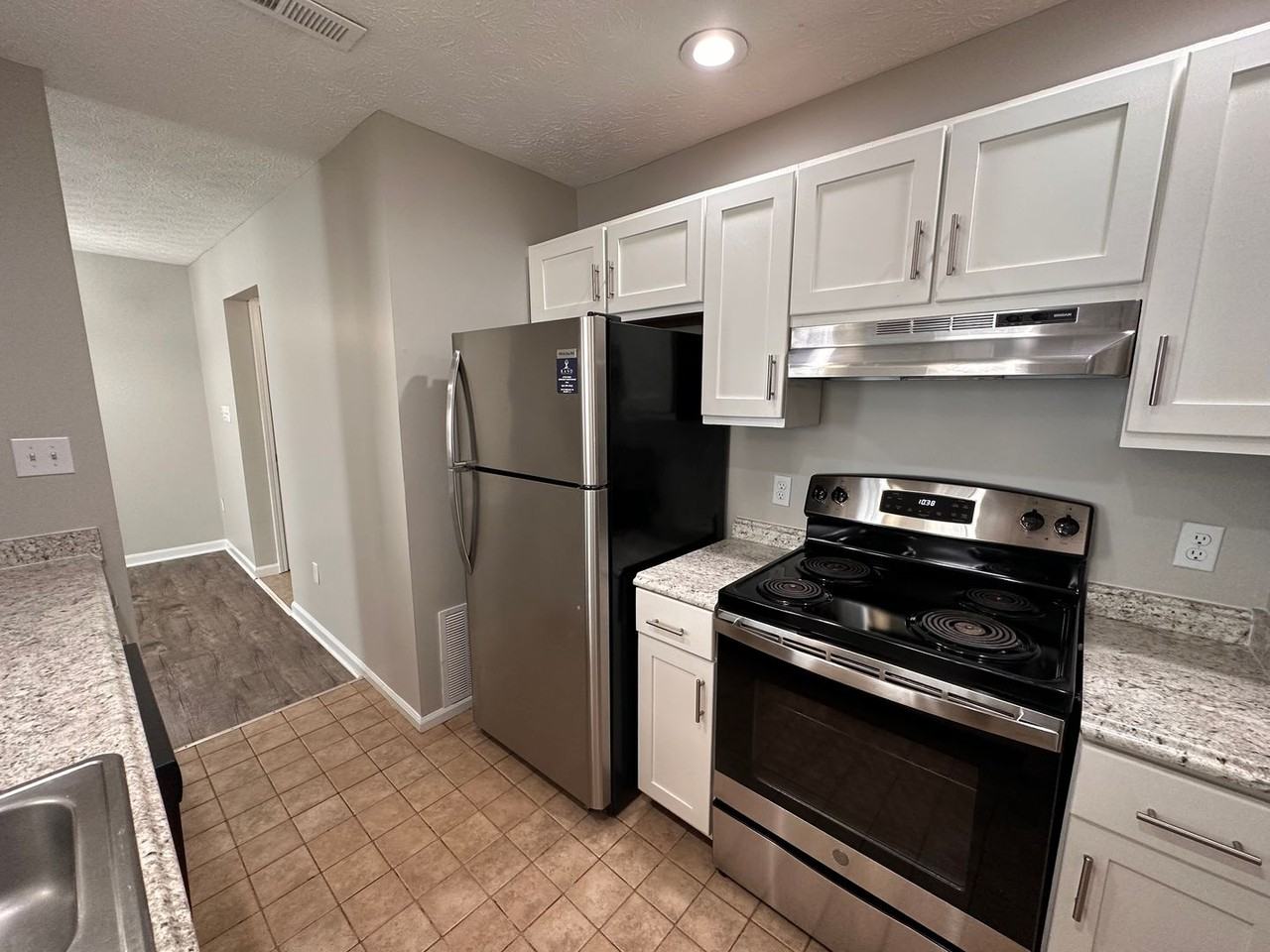 Breckenridge Apartments - Photo 6 of 50