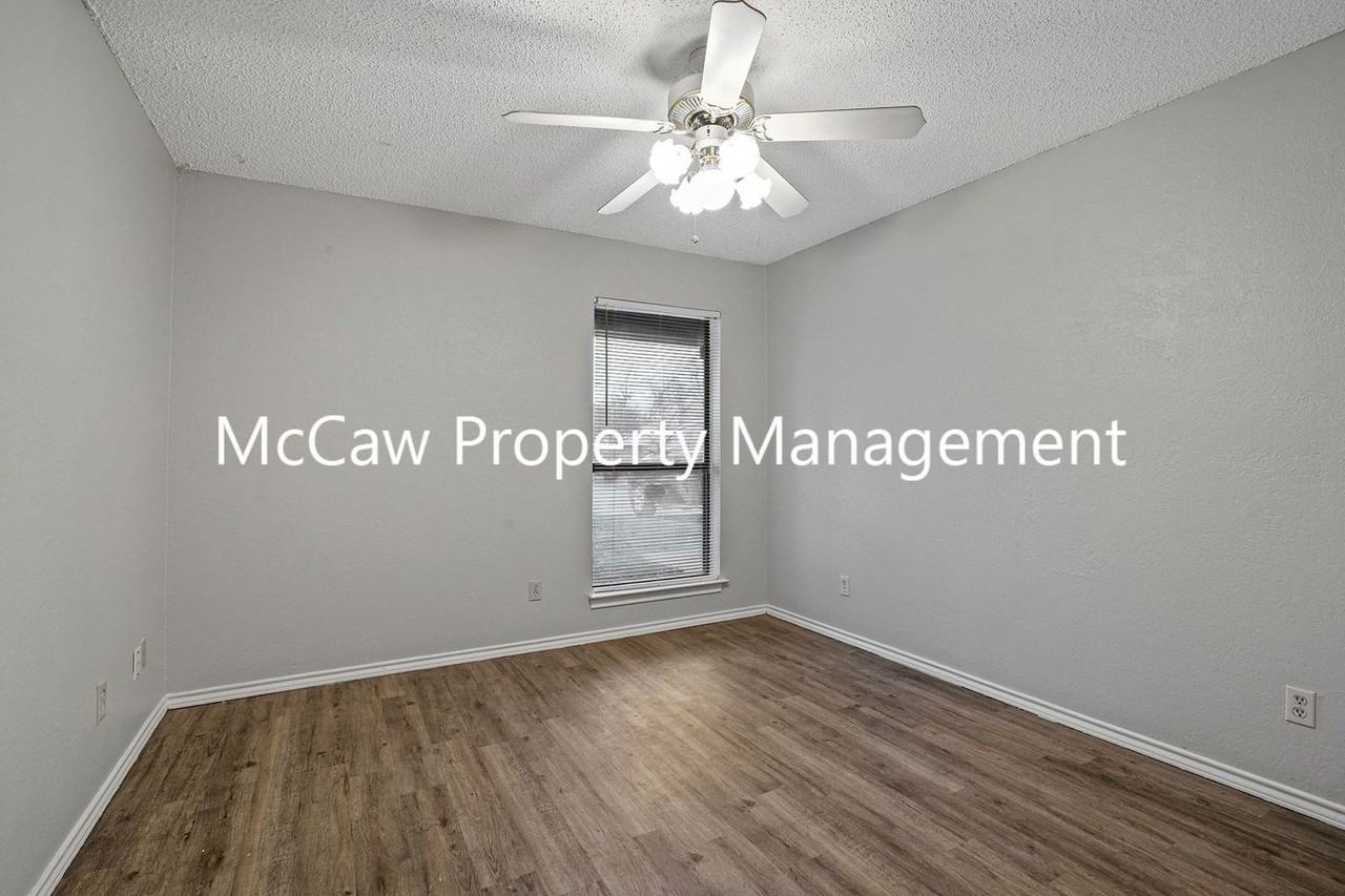 715 Long Ct - Photo 6 of 15