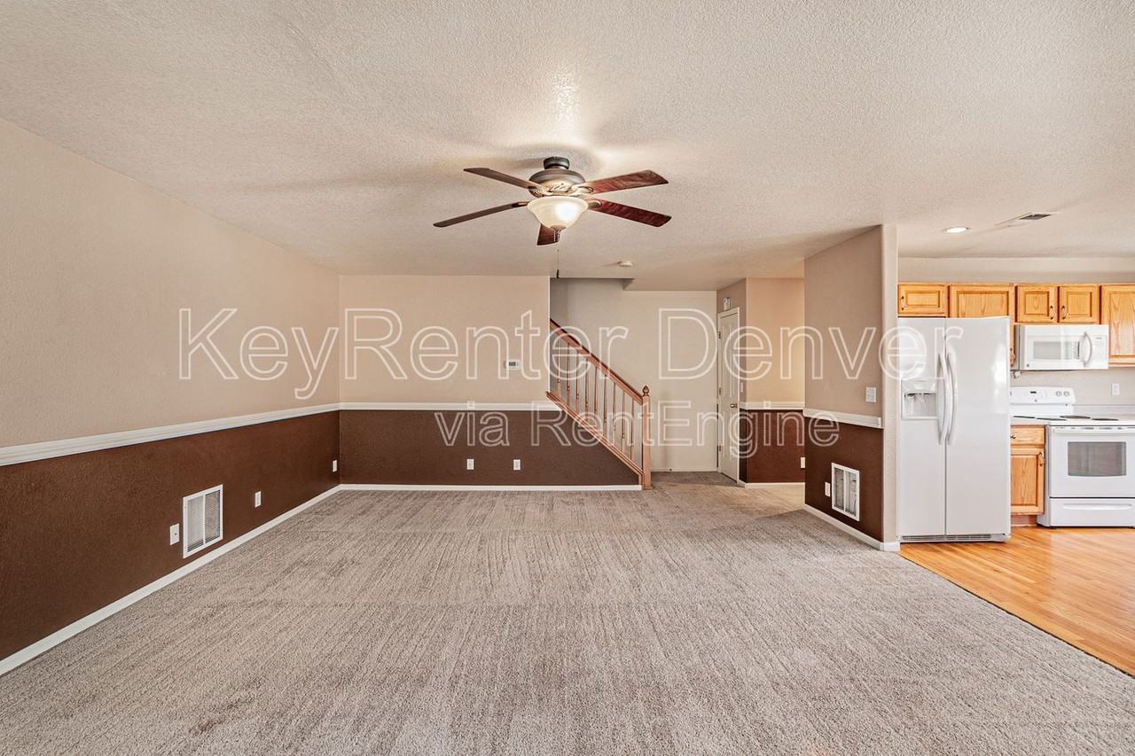 10968 York St - Photo 3 of 30