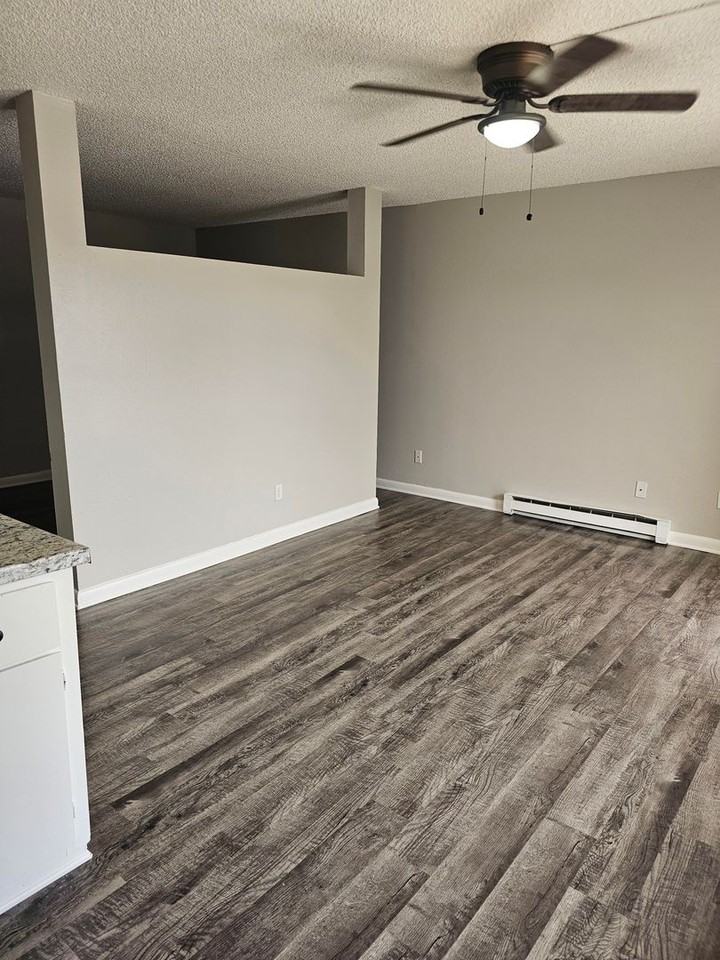 1465 Alvarado Drive - Photo 6 of 9