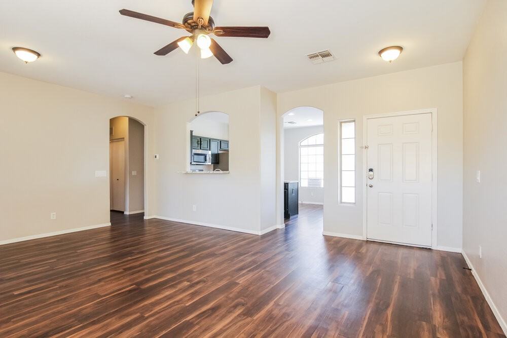 12917 W Aster Dr - Photo 4 of 16