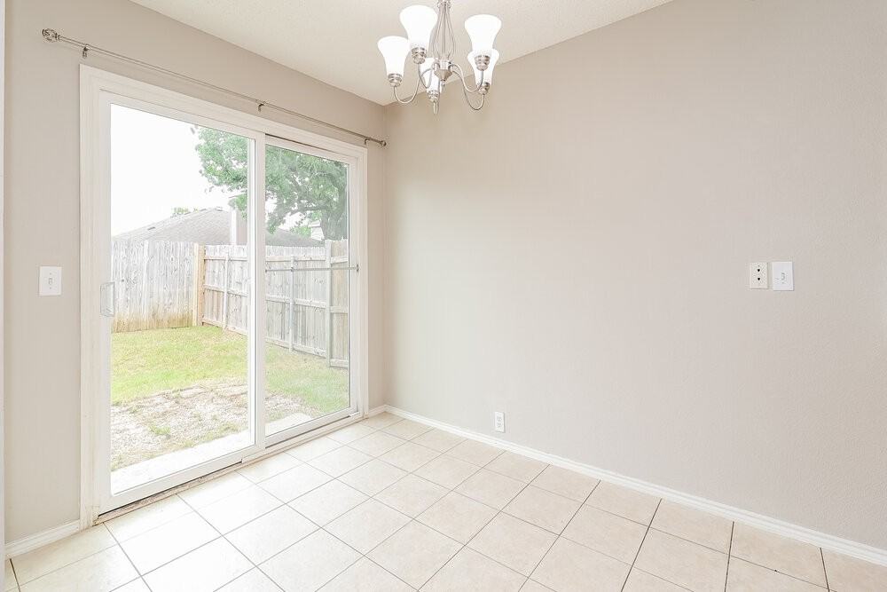 3317 Bentgate Ct - Photo 6 of 16