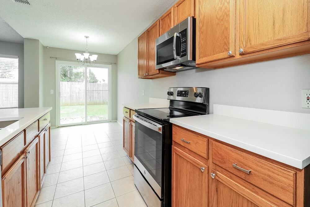 3317 Bentgate Ct - Photo 7 of 16