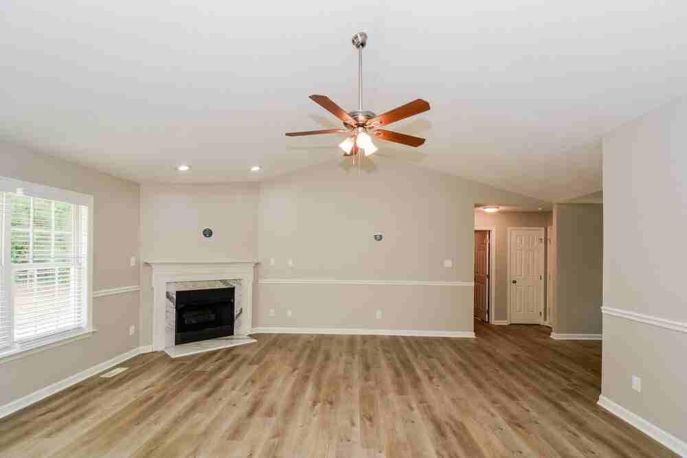 8 Atlantic Ave - Photo 3 of 16