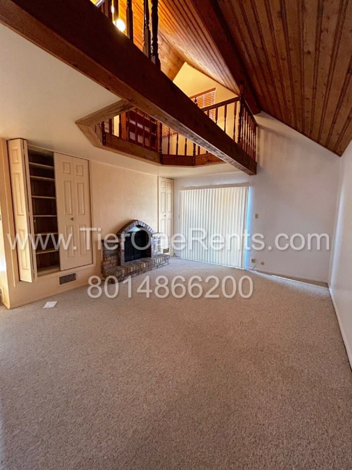 1068 S 200 E - Photo 4 of 24