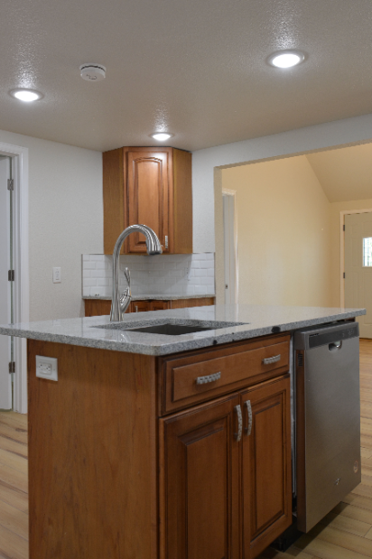 1006 W 30th St Apt A - Photo 5 of 12