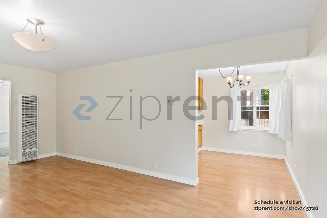 1420 6th St - Photo 3 of 20