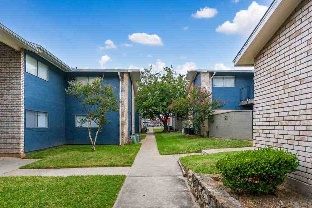 The Villas at Sierra Vista - Photo 3 of 27