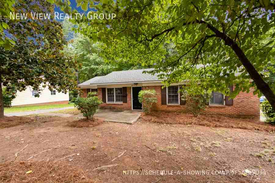 4713 Belle Plaine Dr - Photo 2 of 39