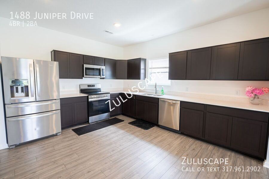 1488 Juniper Dr - Photo 3 of 24