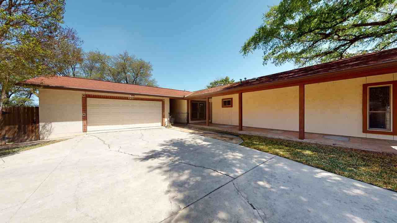 13519 Beltway St #NA - Photo 3 of 34