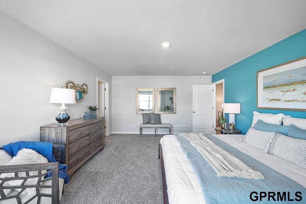 7405 S 204th Ave #7405 - Photo 3 of 21