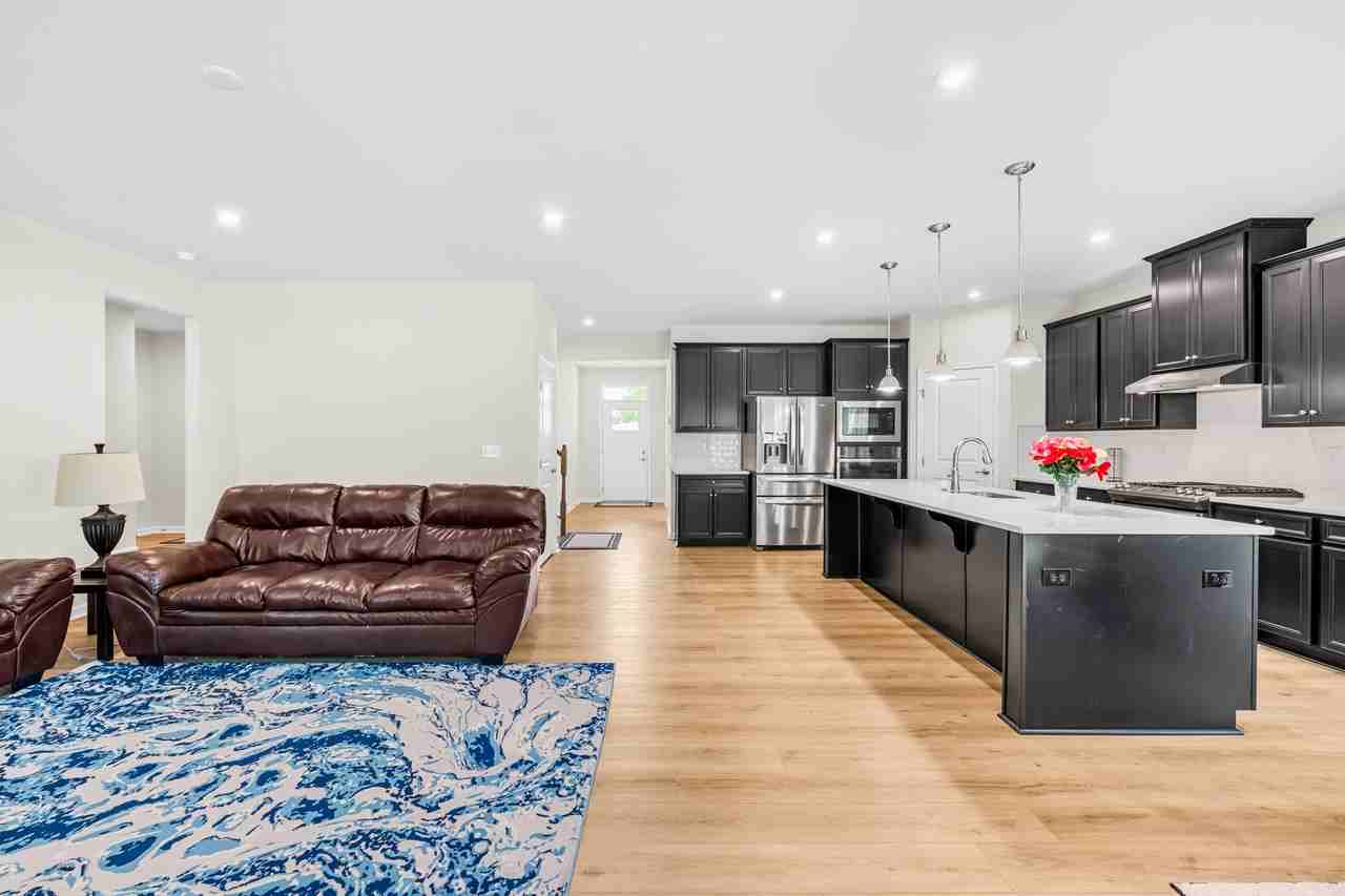 3309 Linetender Dr #NA - Photo 3 of 32