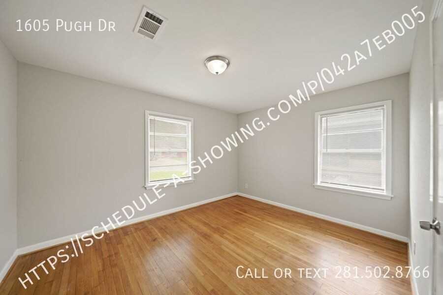 1605 Pugh Dr - Photo 2 of 11