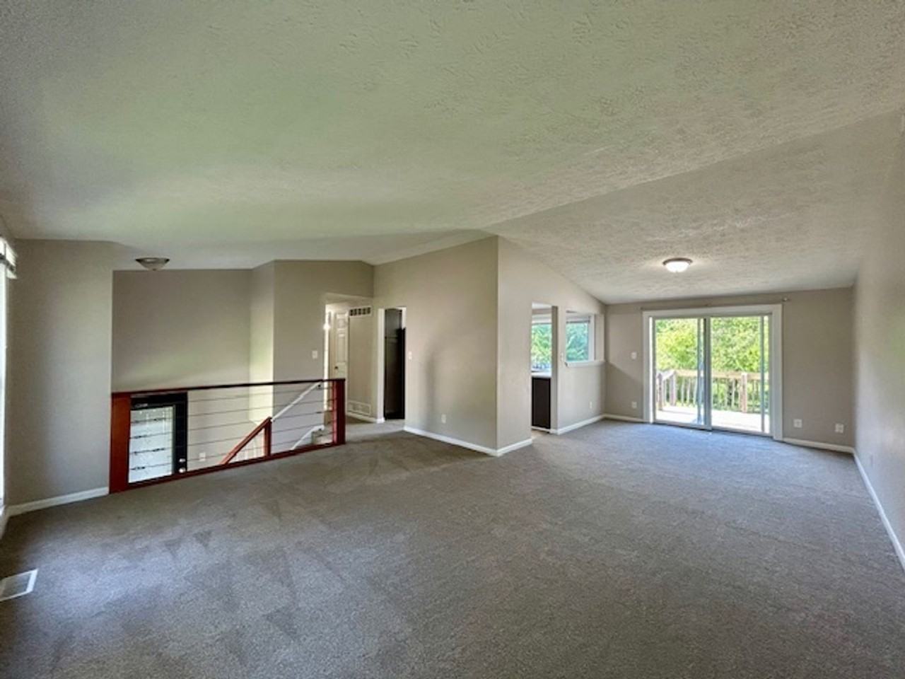 1180 Standish Dr - Photo 7 of 38