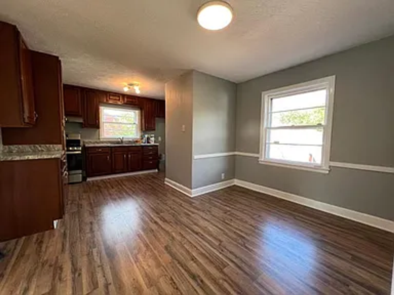511 Freeman Dr - Photo 3 of 21