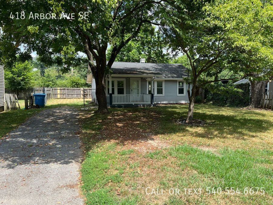 418 Arbor Ave Se - Photo 2 of 15