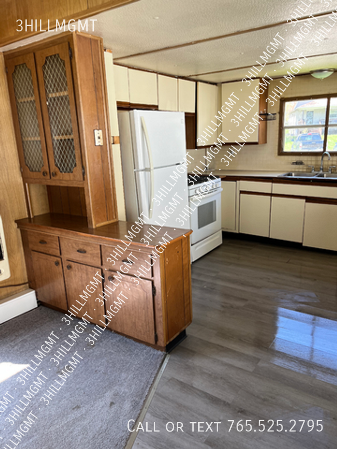 119 Spring St - Photo 2 of 13