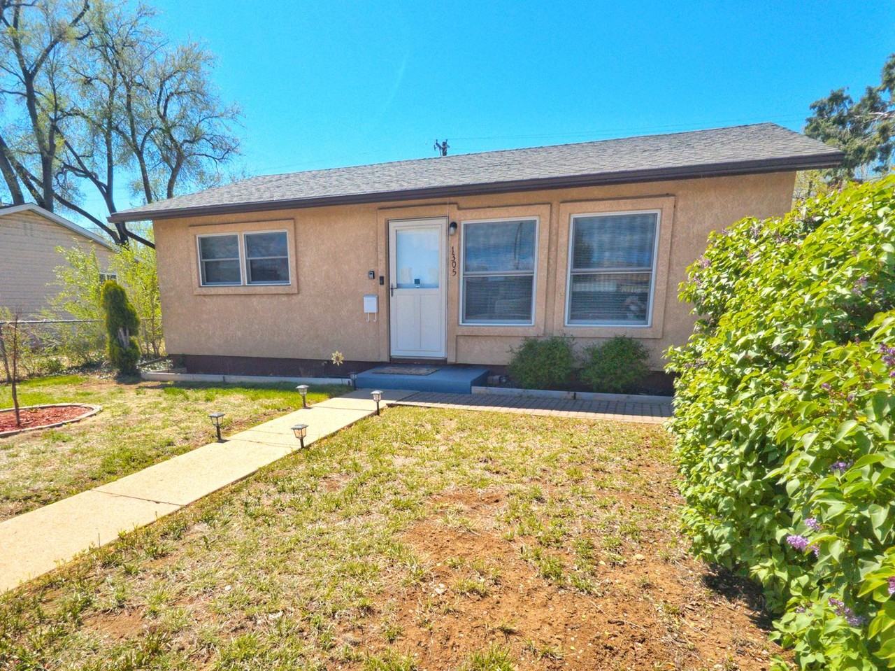 1305 Norwood Avenue - Photo 3 of 25