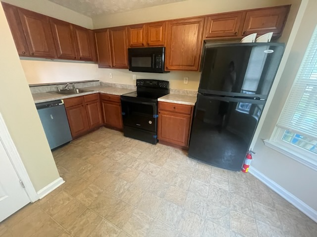 3720 Regency Park Dr - Photo 6 of 15