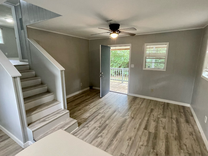 215 Concordia Blvd - Photo 2 of 11