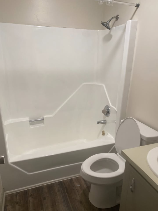 443 9th Ave Ne #LEFT - Photo 3 of 5