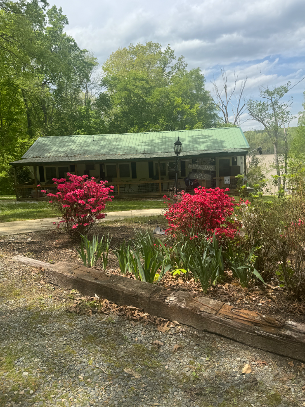 623 Holly Hill Dr - Photo 3 of 14