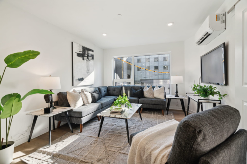 1901 North Hope Street #1 - Photo 3 of 20