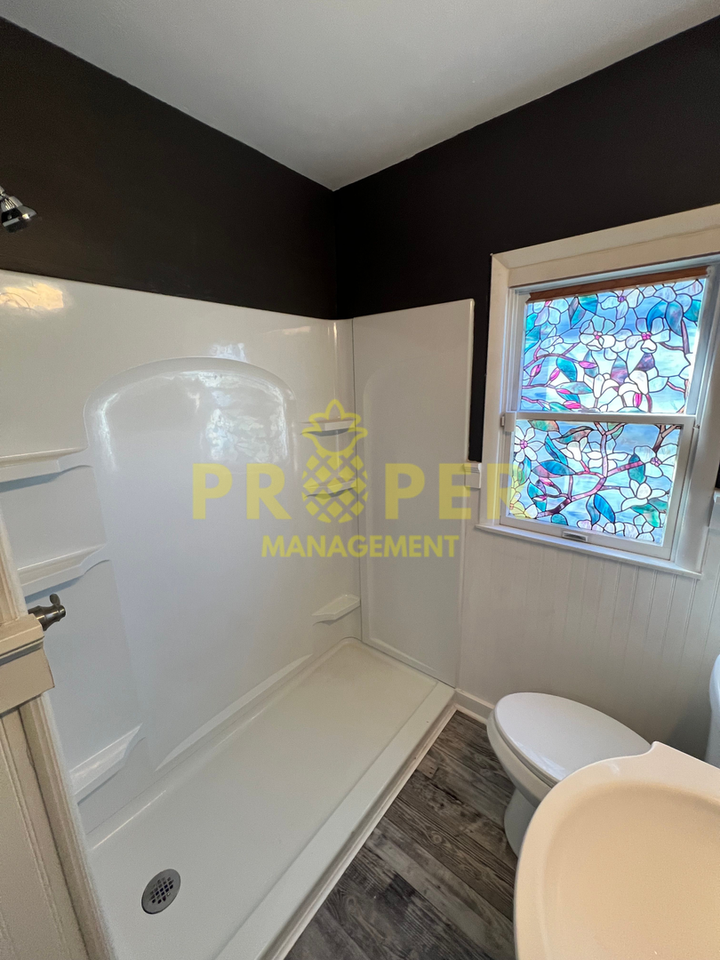 4037 Old Riverside Dr - Photo 5 of 11