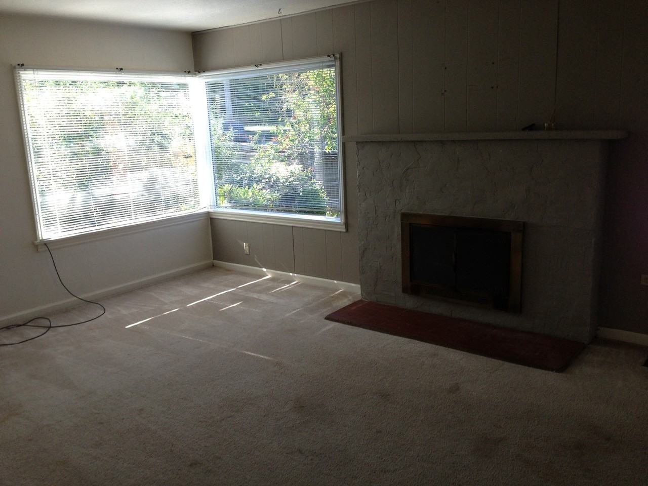 605 N 125th St - Photo 2 of 12