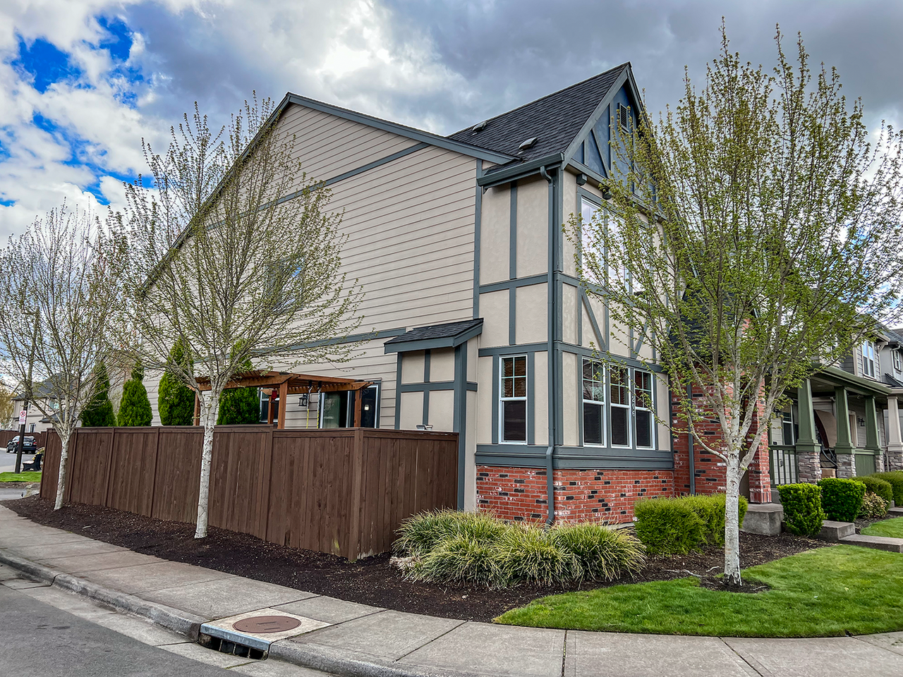 206 Sw Marsuda Ter - Photo 3 of 27