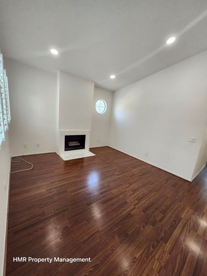7691 Haven Ave - Photo 7 of 40