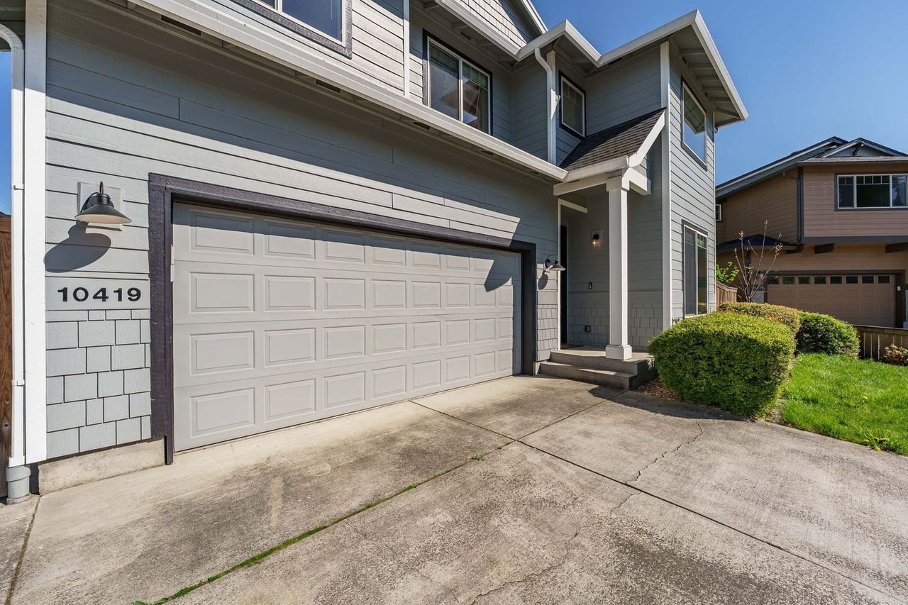 10419 Ne 21st Ct - Photo 2 of 46