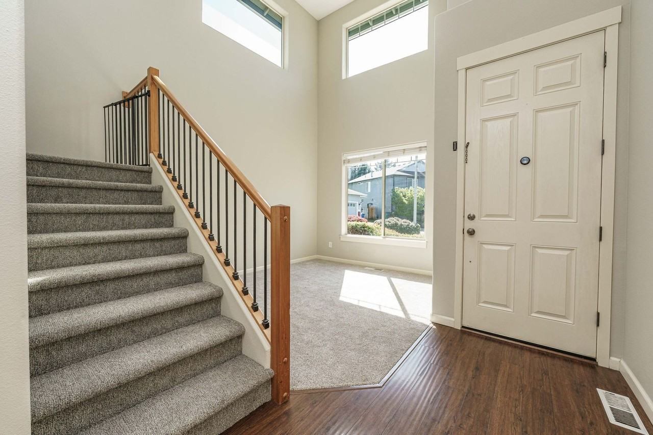 10419 Ne 21st Ct - Photo 4 of 46