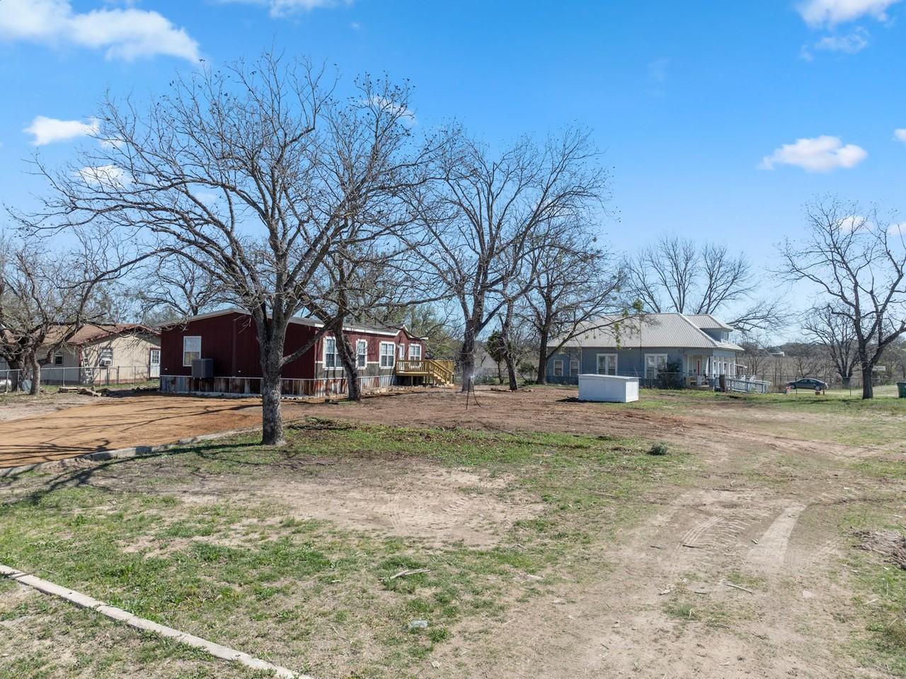 16712 N Us Highway 281 - Photo 3 of 20