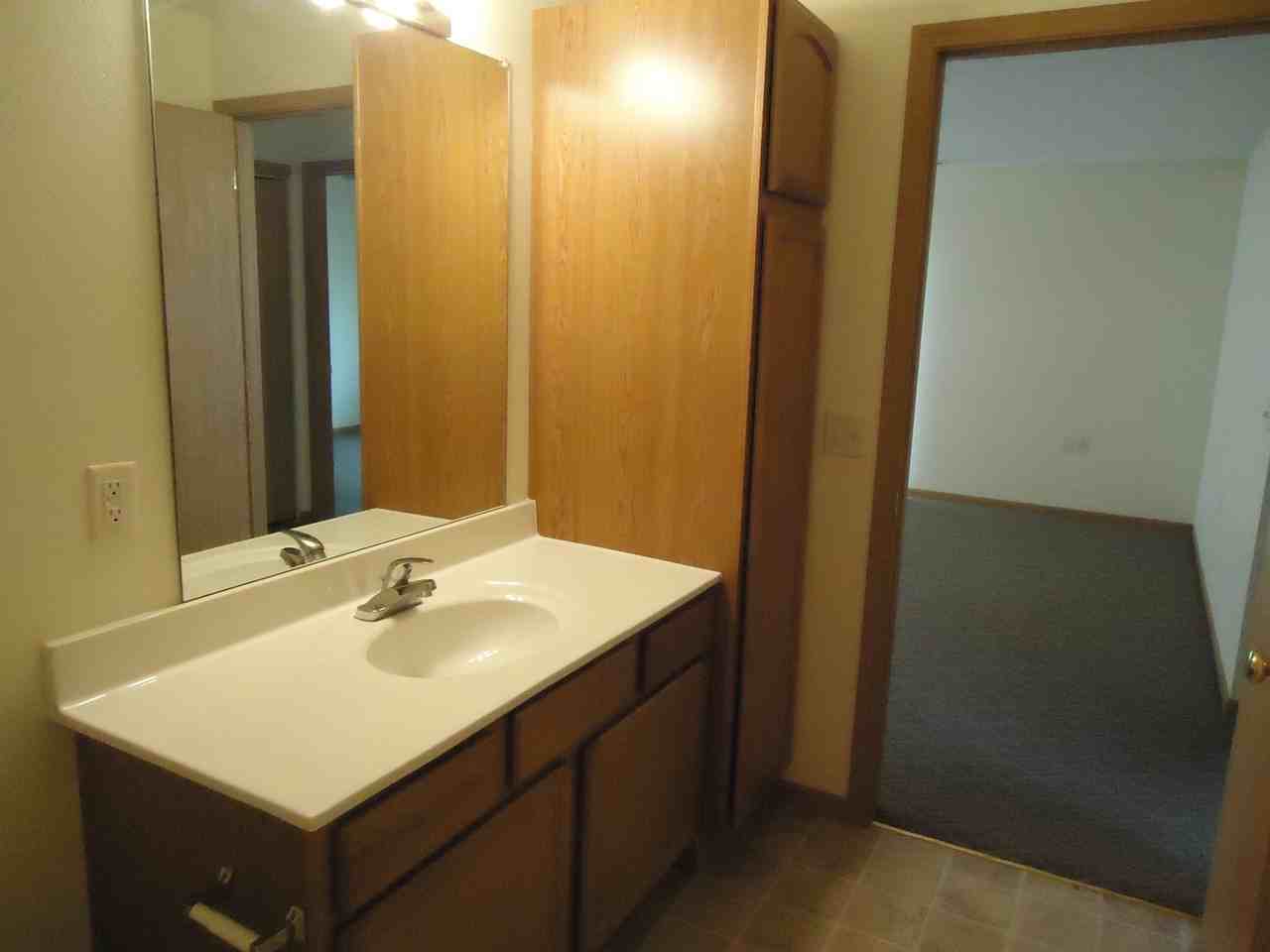 1130 East 20th Street - Photo 7 of 8