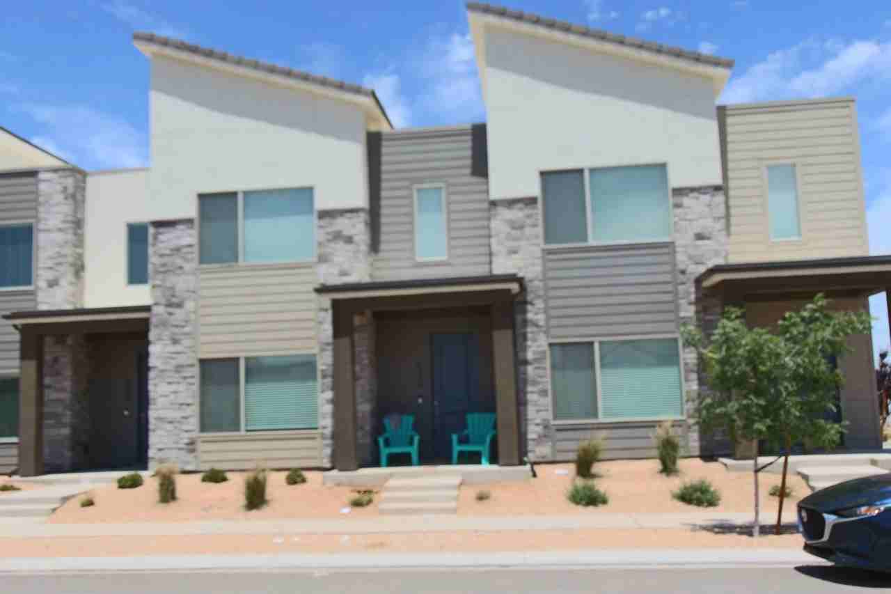 648 W Fire Sky Dr - Photo 2 of 23