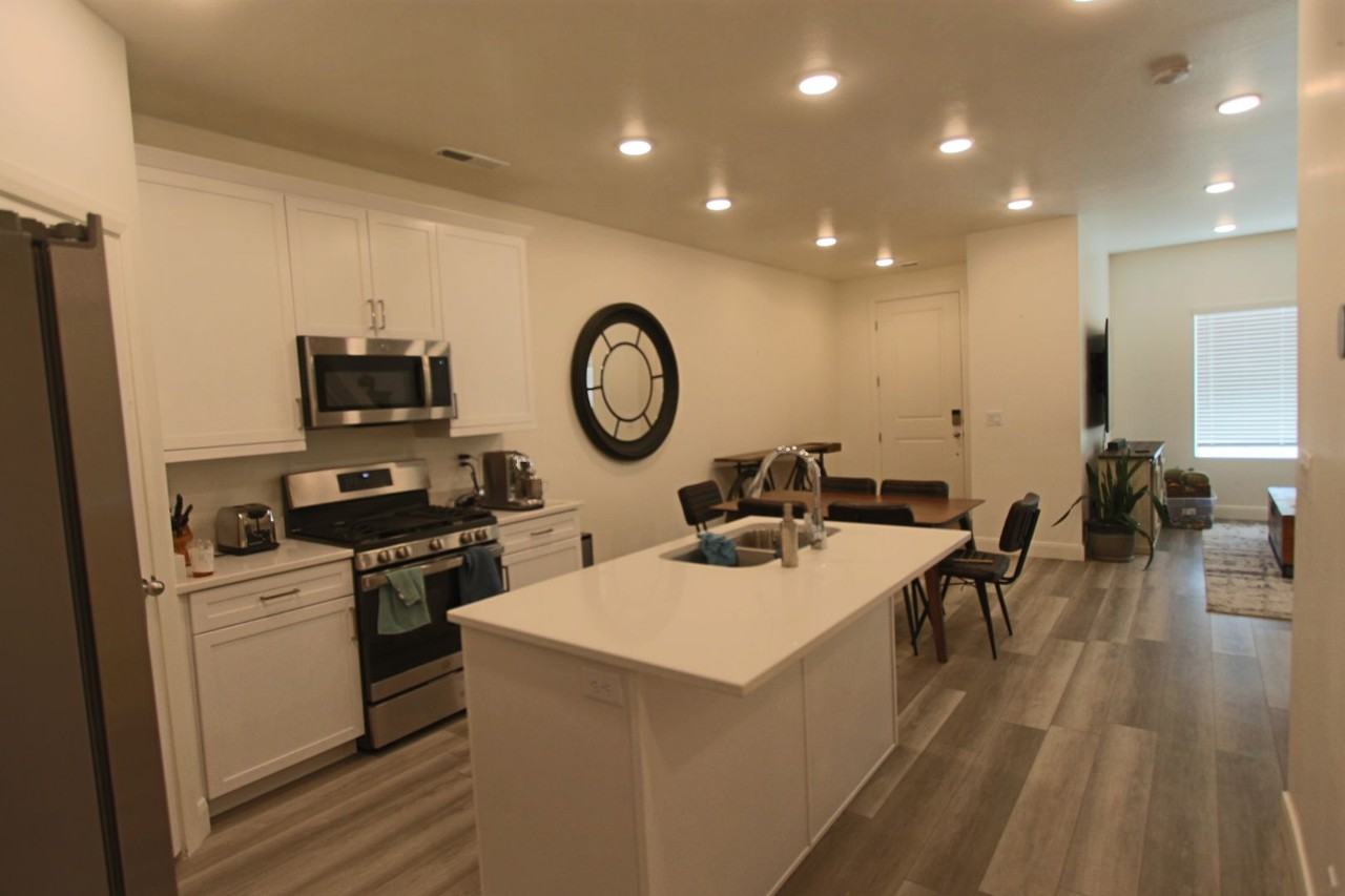 648 W Fire Sky Dr - Photo 5 of 23