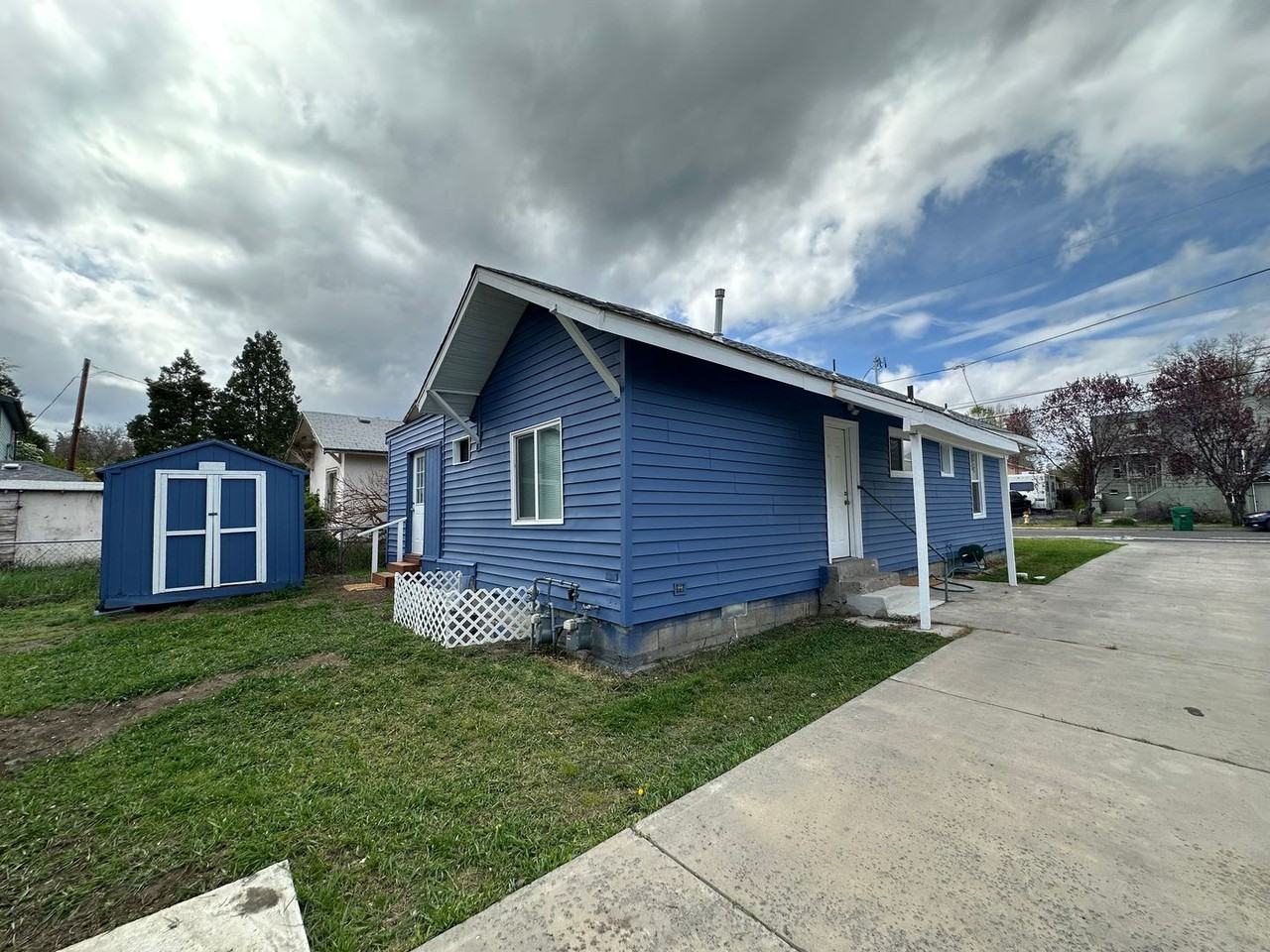 1670 Portland St - Photo 3 of 24